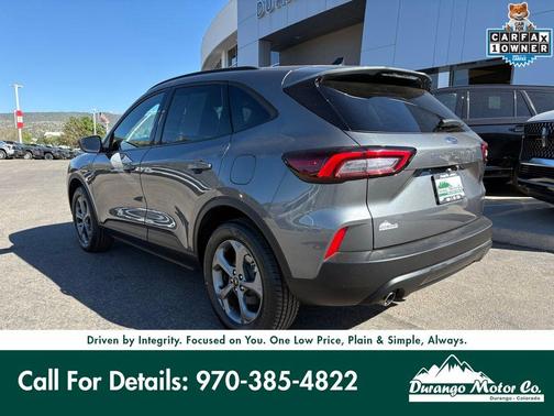 Carbonized Gray Metallic 2025 Ford Escape ST-Line