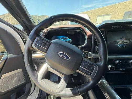 OXFORD WHITE 2023 Ford F-150 LARIAT