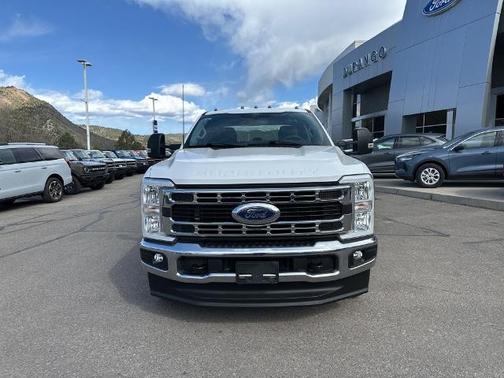 2024 Ford F-350 XLT