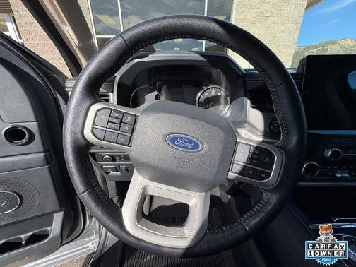 ICONIC SILVER METALLIC 2024 Ford Expedition XLT