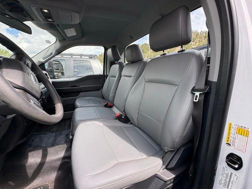 Oxford White 2023 Ford F-250 XL