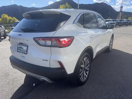 2020 Ford Escape TITANIUM