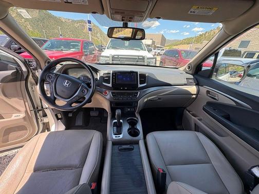 White 2016 Honda Pilot EX-L