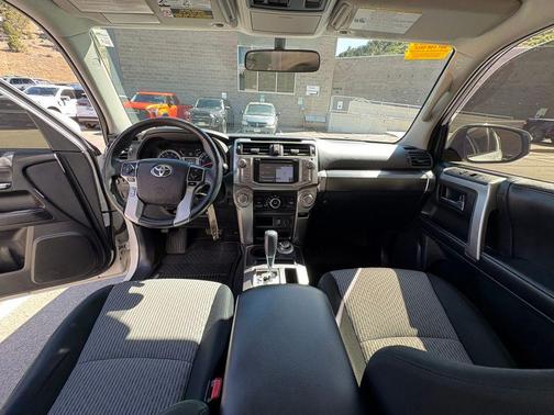 Super White 2018 Toyota 4Runner SR5