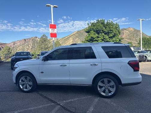 2024 Ford Expedition KING RANCH