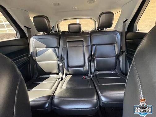 ICONIC SILVER METALLIC 2022 Ford Explorer XLT