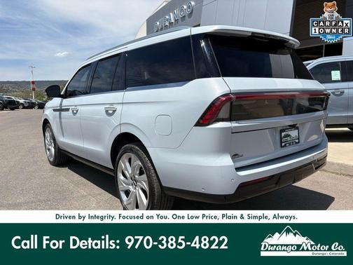 Crystal White 2025 Lincoln Navigator Reserve