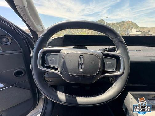Crystal White 2025 Lincoln Navigator Reserve