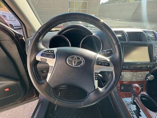 Sizzling Crimson Mica 2012 Toyota Highlander Limited