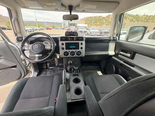 Silver 2007 Toyota FJ Cruiser