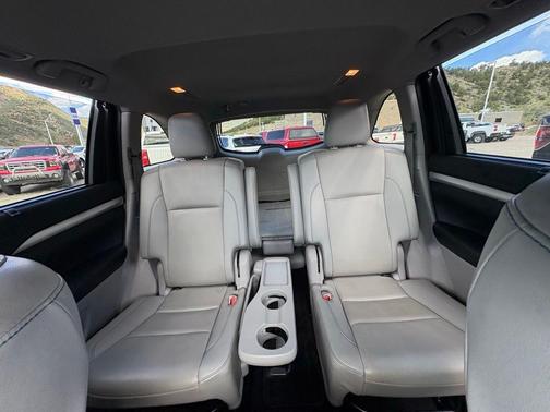 Predawn Gray Mica 2019 Toyota Highlander XLE