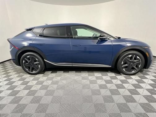 2025 Kia EV6 Wind