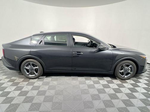 Interstellar Gray 2026 Kia K4 LXS