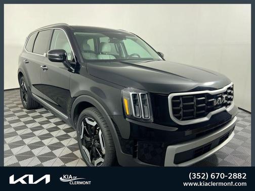 Ebony Black 2023 Kia Telluride S