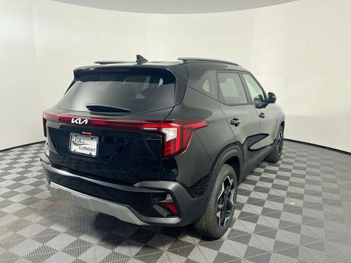 Fusion Black 2026 Kia Seltos S