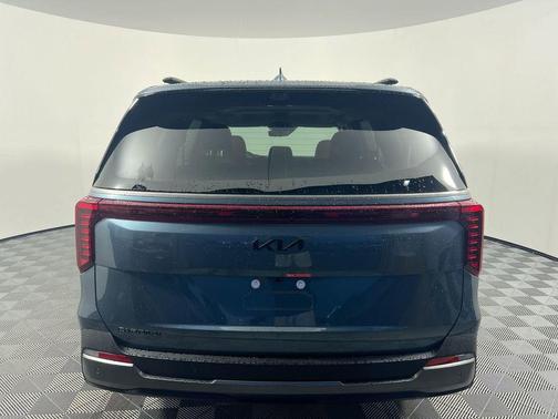 Aurora Black Pearl 2026 Kia Carnival Hybrid SX