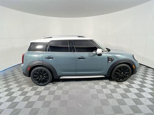 Sage Green Metallic 2022 MINI Countryman Cooper S
