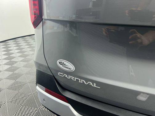 2025 Kia Carnival EX