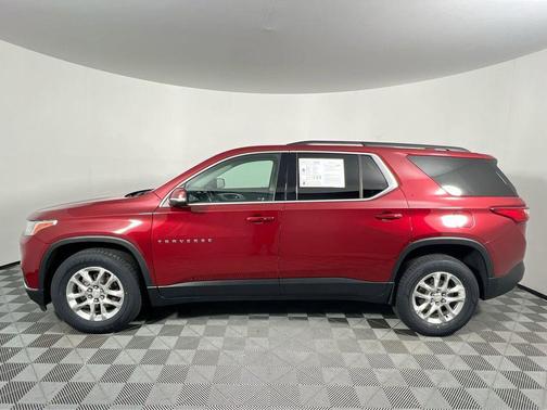 Cajun Red Tintcoat 2021 Chevrolet Traverse LT Cloth