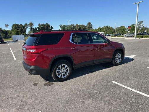 Cajun Red Tintcoat 2021 Chevrolet Traverse LT Cloth