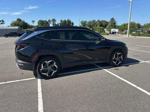 Phantom Black 2022 Hyundai TUCSON Limited
