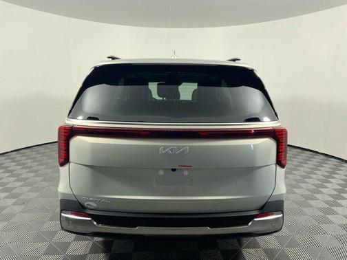 2025 Kia Carnival SX