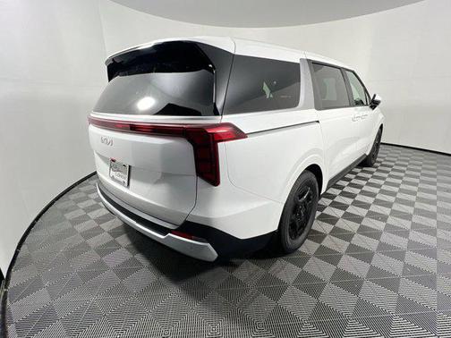 Snow White Pearl 2026 Kia Carnival LXS
