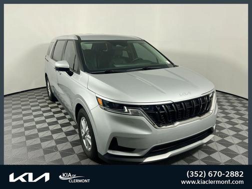 2022 Kia Carnival LX