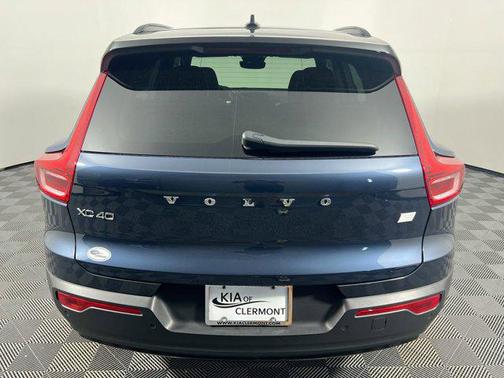2022 Volvo XC40 Recharge Pure Electric P8 Twin Ultimate