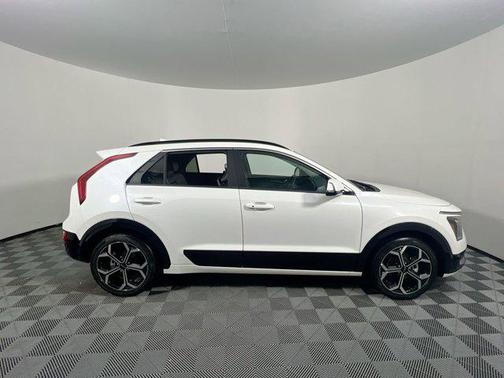 2025 Kia Niro Touring