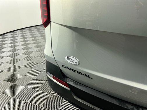 2025 Kia Carnival Hybrid SX Prestige