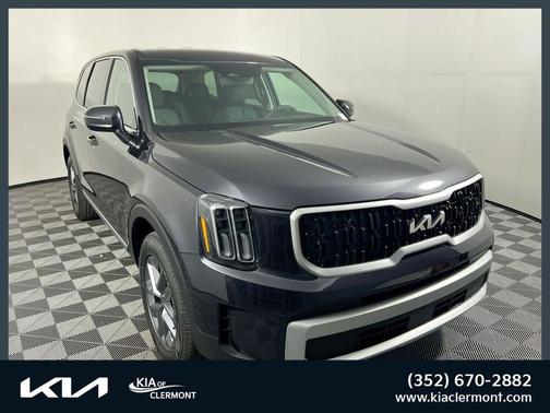 Gravity Gray 2024 Kia Telluride LX