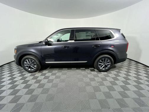 Gravity Gray 2024 Kia Telluride LX