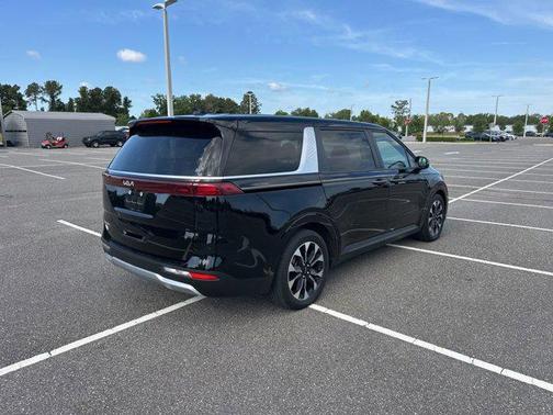 Aurora Black Pearl 2024 Kia Carnival EX