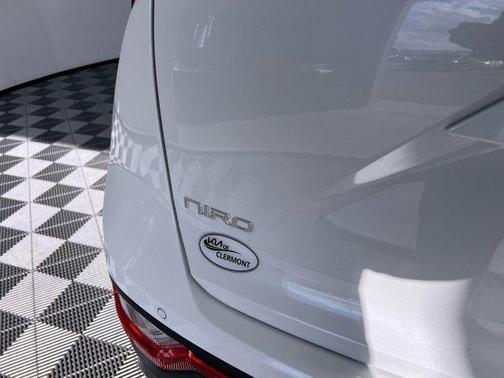 2025 Kia Niro EX