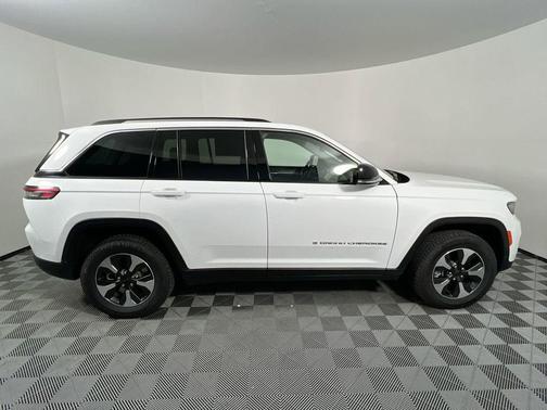 2024 Jeep Grand Cherokee 4xe Base
