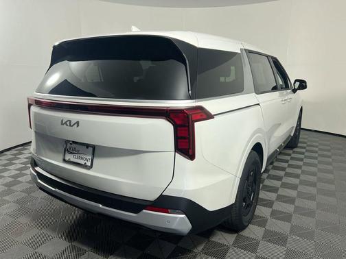 Snow White Pearl 2026 Kia Carnival LXS