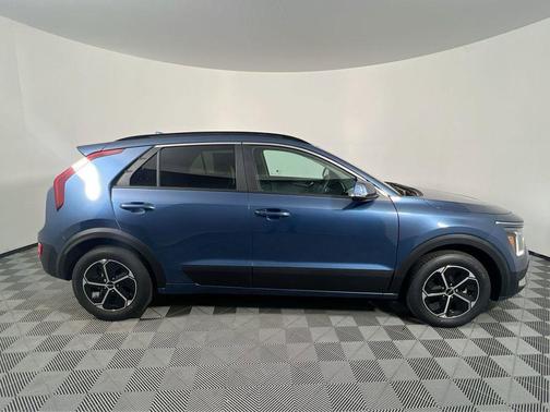 2026 Kia Niro EX