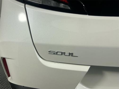 2024 Kia Soul S