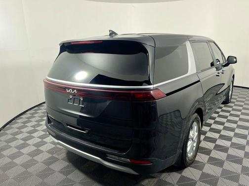 Panthera Metal 2023 Kia Carnival LX