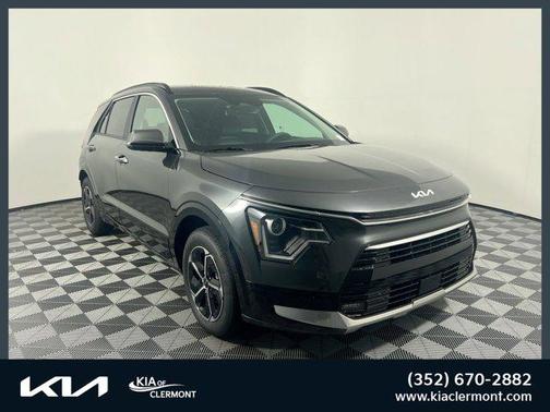 2025 Kia Niro SX