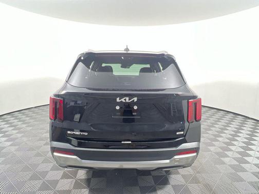 Aurora Black Pearl 2026 Kia Sorento Hybrid EX