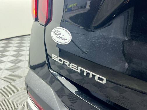 Aurora Black Pearl 2026 Kia Sorento Hybrid EX