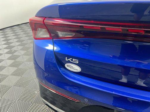 2023 Kia K5 EX