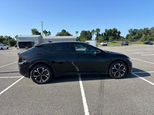 Aurora Black Pearl 2024 Kia EV6 GT-Line