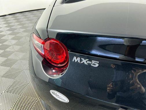 2022 Mazda MX-5 Miata RF Grand Touring