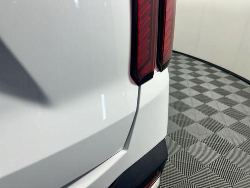 Glacial White Pearl 2026 Kia Sorento EX
