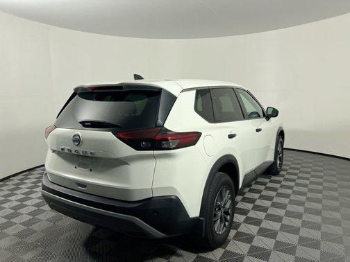 2022 Nissan Rogue S