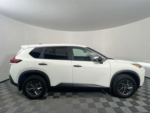 2022 Nissan Rogue S