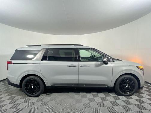 Ceramic Silver 2026 Kia Carnival Hybrid SX